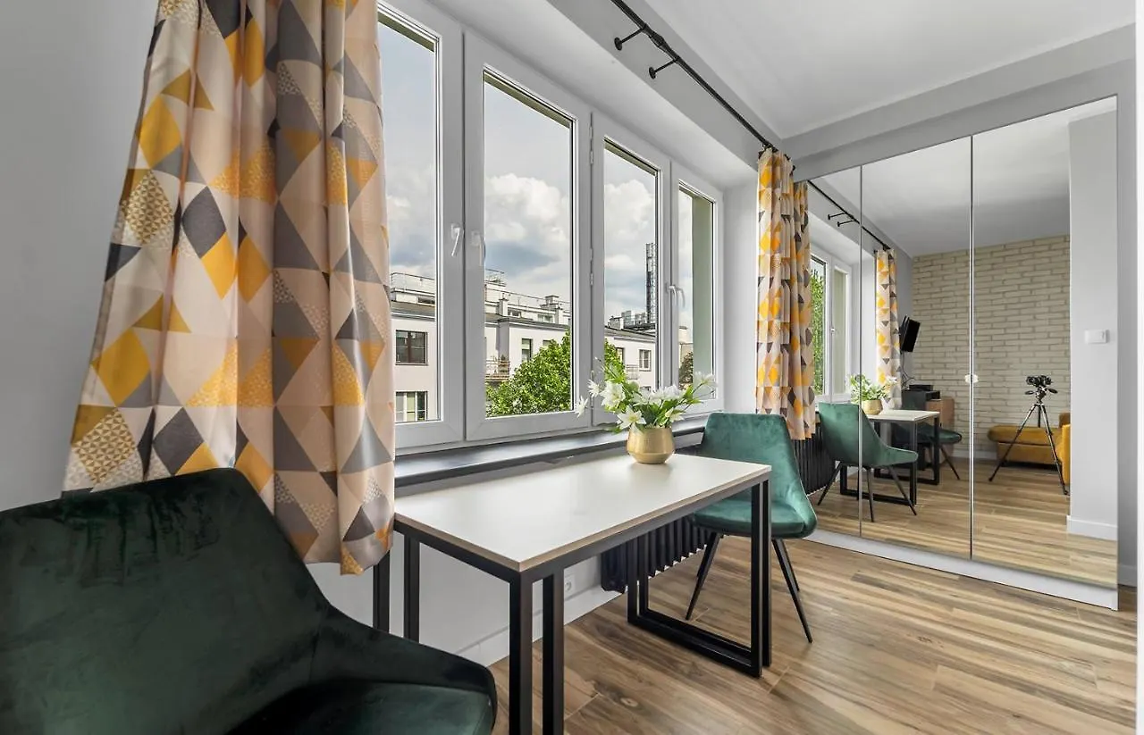 Park Sapera Cosy Studio Apartment Warsaw